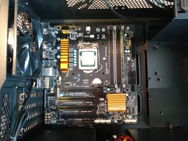 mounting motherboard
