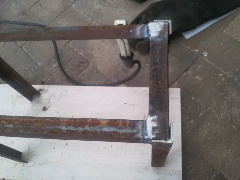 How to build a Jerry Can Holder for your boat trailer plans and instructions