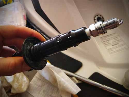 Utilizzare la bobina per rimuovere la candela in profondità punta sea doo gti 130 spark plug change