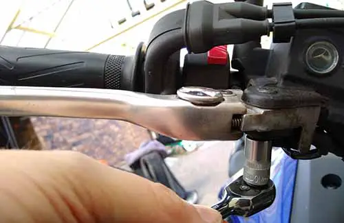 MT07 remove front brake lever