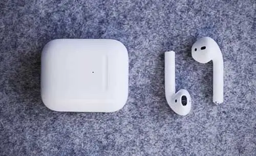 Airpod case not charging but AirPods are