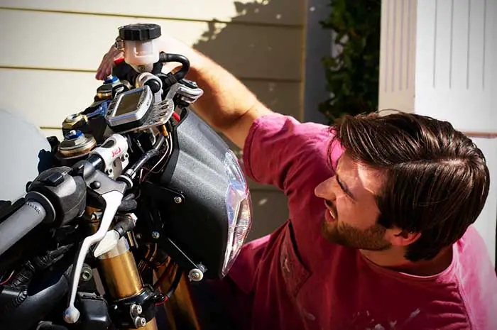 10 Tips if your motorcycle won't start but turns over - Not Sealed