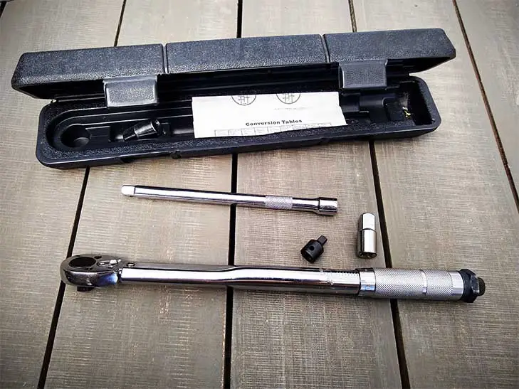 Motorcycle torque wrench