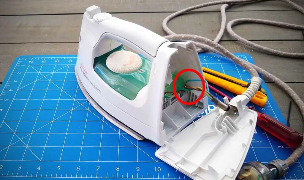 How to repair an electric steam iron that is not heating up. Not Sealed